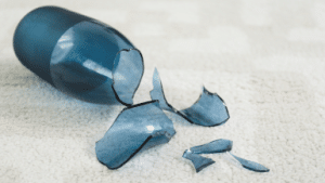 How to Pick Up Broken Glass From Carpet